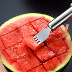🔥🍉 Effortless Fruit Prep✨ 2-in-1 Fruit Cutter & Fork – For Quick and Easy Fruit Serving! 🍓